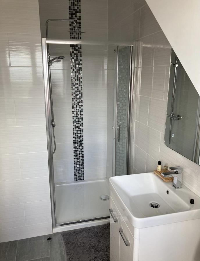 Апартаменты Marine Boathouse View