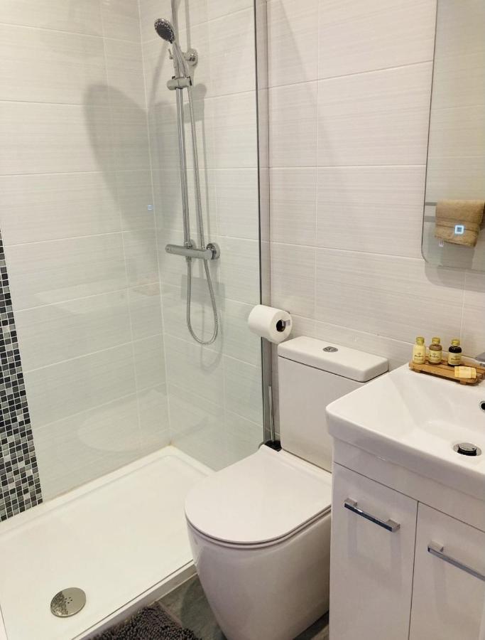 Marine Boathouse View Апартаменты *